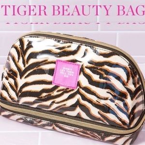 Stella Dot Blush Camo Crush It Beauty Bag